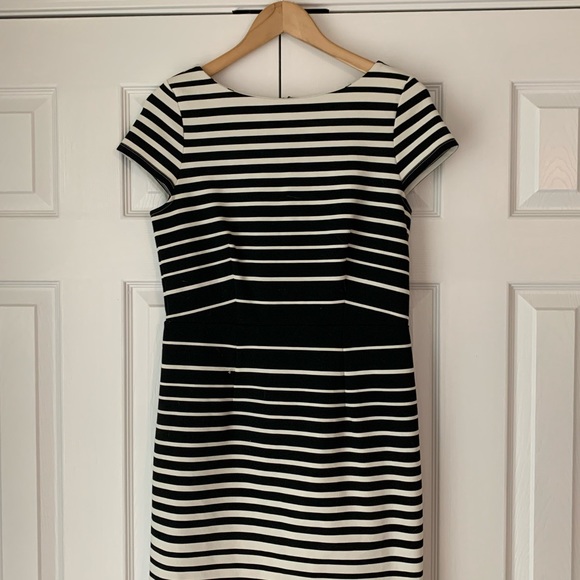 Women’s Black & White Dresses & Shirts. Pick your piece for $20 or Make offer! - Picture 7 of 12